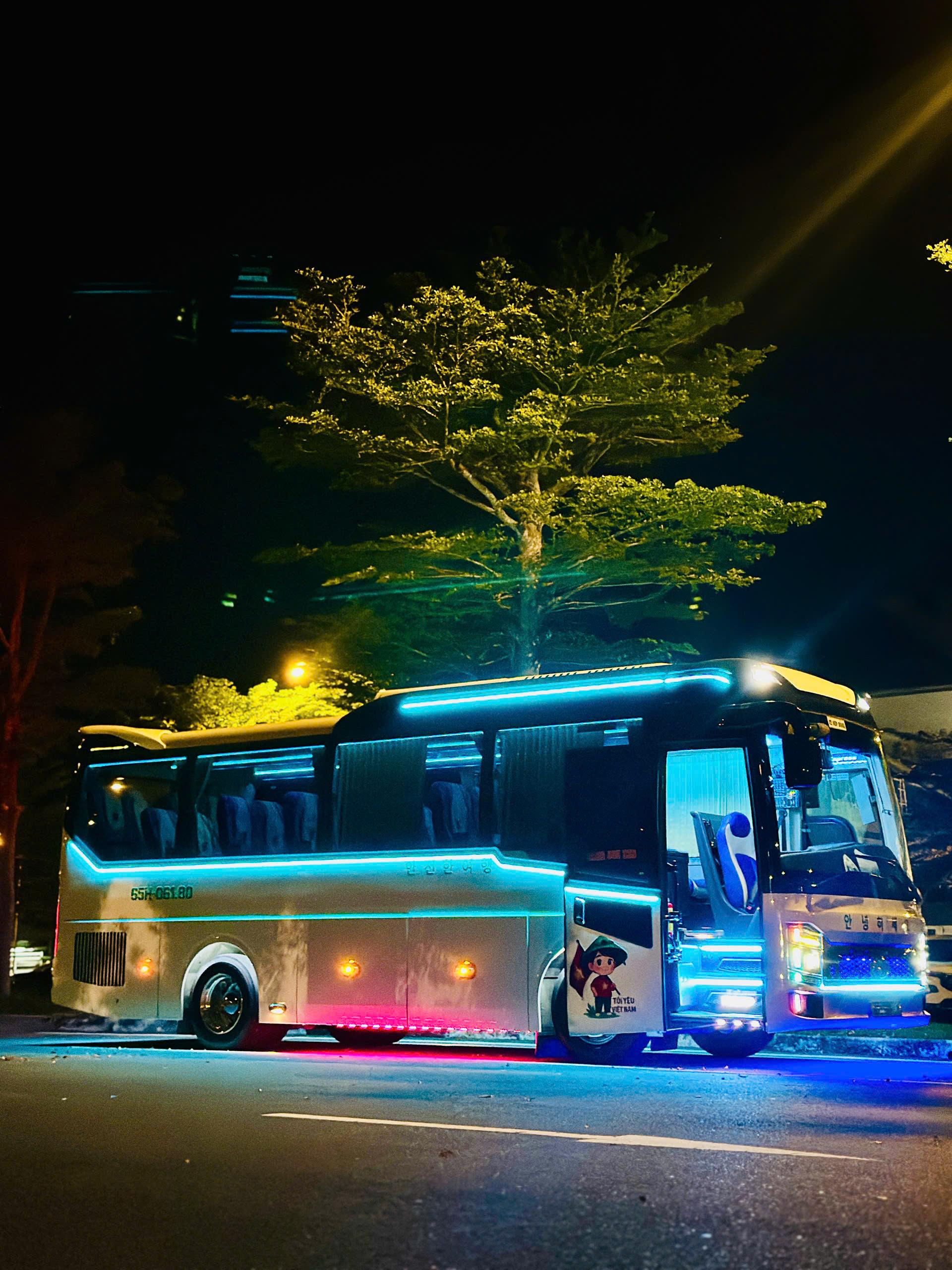 Thuê Xe 29 Chỗ Cần Thơ Giá Tốt, Phục Vụ Đoàn Du Lịch