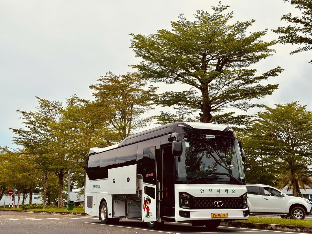 Kinh Nghiệm Thuê Xe Cho Đoàn Có Trẻ Em Và Người Lớn Tuổi